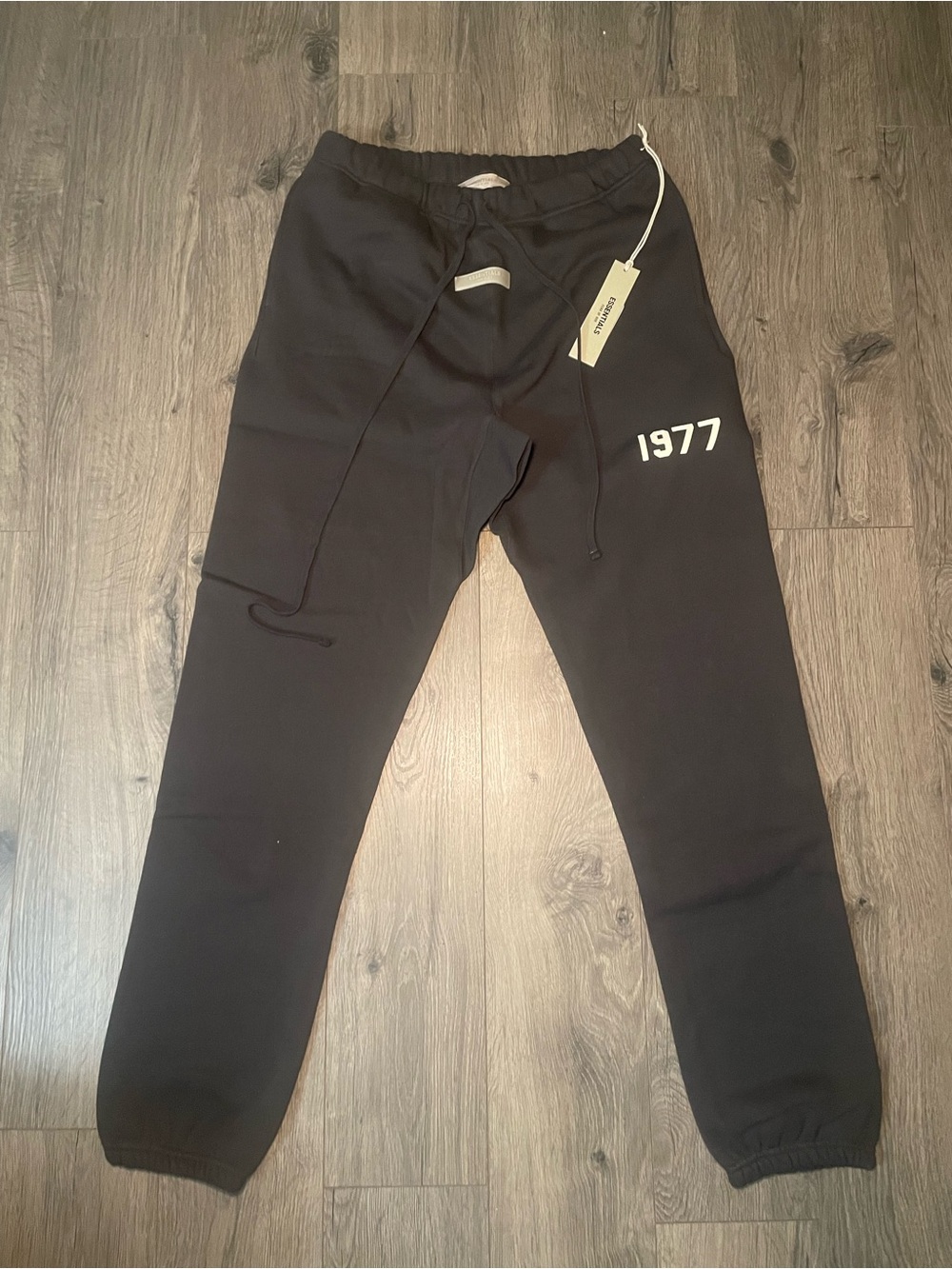 Fear of God Essentials 1977 Iron Sweatpants Size Medium